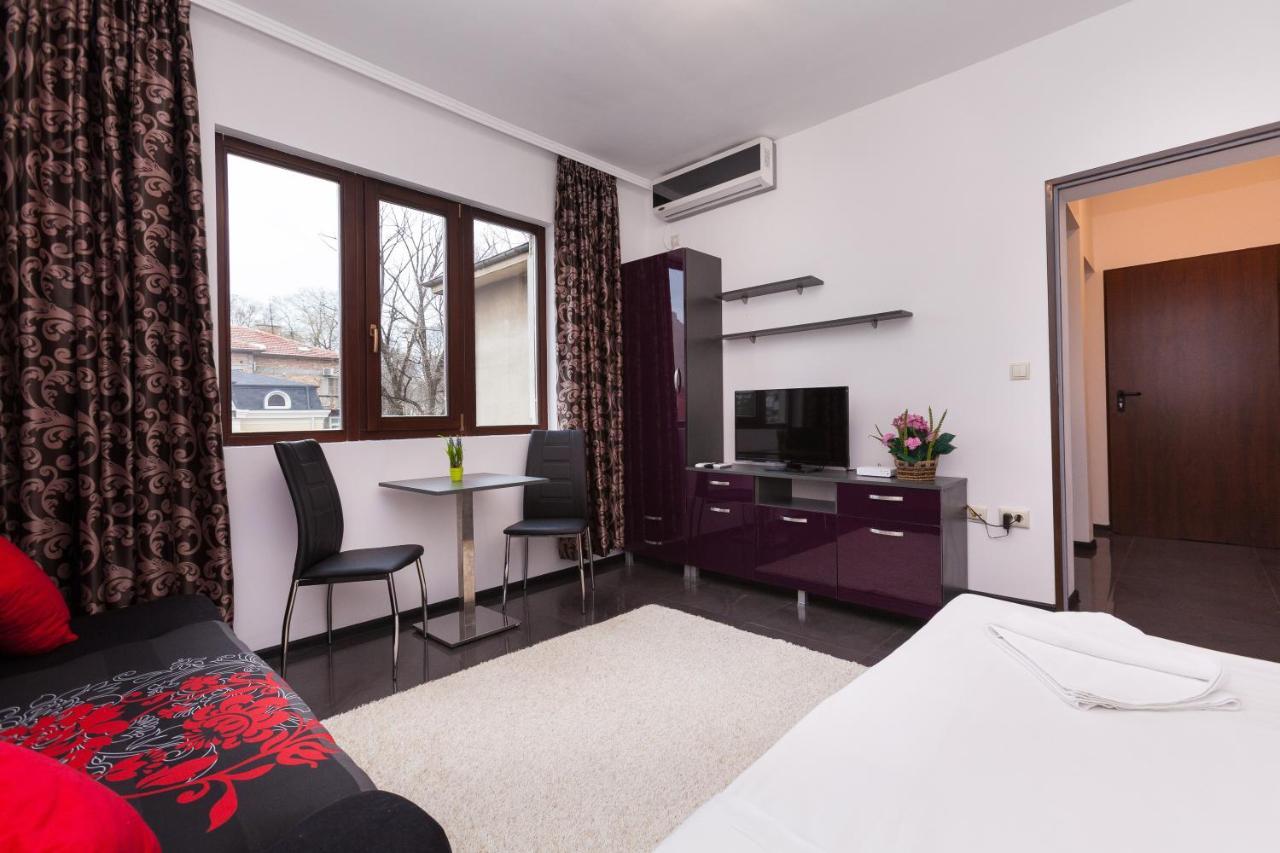 Central Beach GUEST ROOMS Burgas City Exterior foto