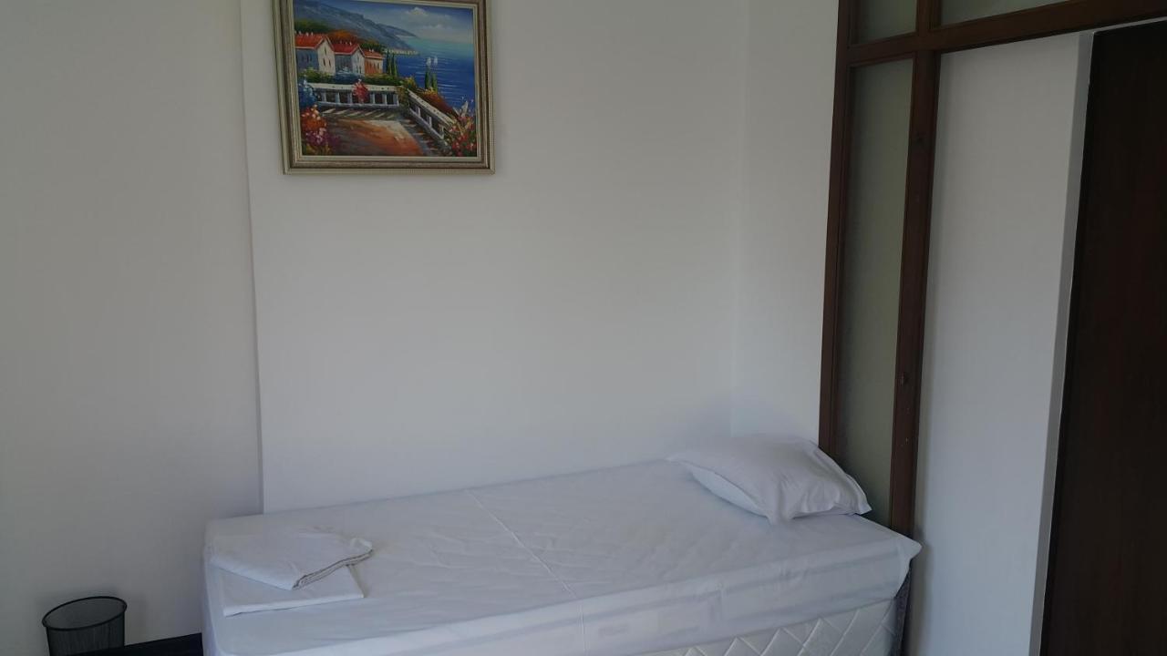 Central Beach GUEST ROOMS Burgas City Exterior foto